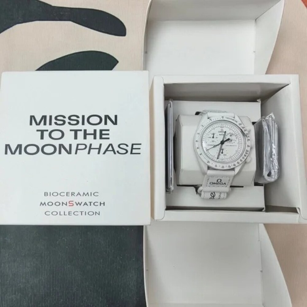 Swatch X Omega Mission To The Moonphase - Full Moon Watch - Picture 3 of 5
